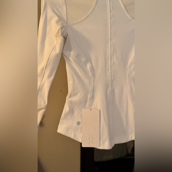 Lululemon Forme Jacket*BR Size 2 White - Picture 10 of 13